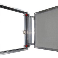 Сантехнический люк Практика Евроформат ЕТР настенный 50x70